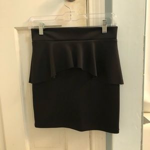 Forever 21 black mini peplum skirt